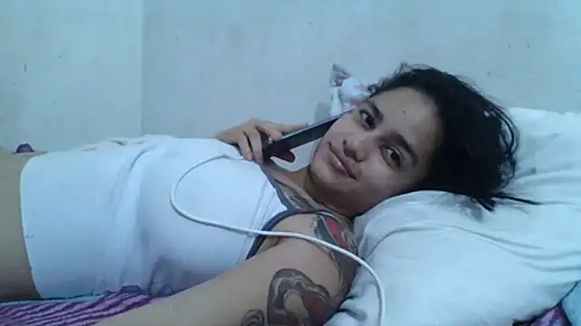 girl_tits Adlı Modelin Canlı XXX Sohbeti