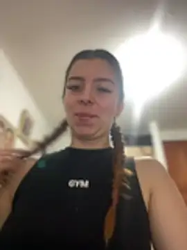 צ'אט XXX בשידור חי של Cloew_Marz