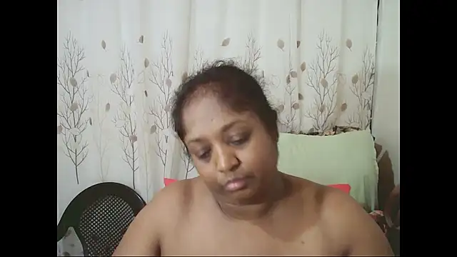 Indiantasha's Live XXX Chat