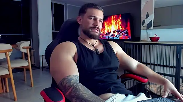 XXX chat uživo modela Valenthino_Salvatore