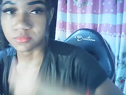 צ'אט XXX בשידור חי של Emma_Arisha