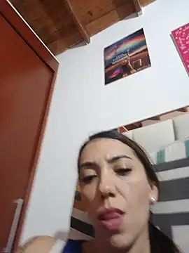 XXX chat uživo modela LunaZambrano