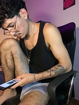 oreuk_dv Adlı Modelin Canlı XXX Sohbeti