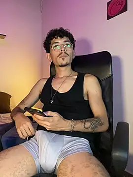 XXX chat uživo modela oreuk_dv