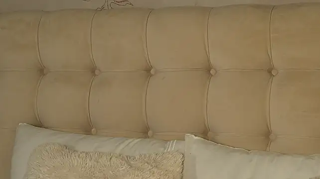 CarolinePrescott Chat XXX live