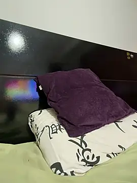 MeladoDiMel Adlı Modelin Canlı XXX Sohbeti