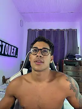 Chatroom XXX en direct de Jackson_stone
