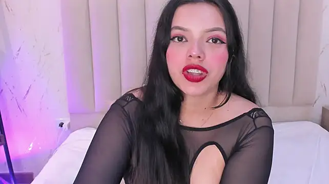ViolettaRousee_'s Live XXX Chat