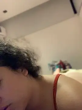 Chatroom XXX en direct de SelinaKyle7