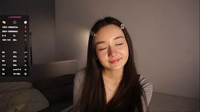 צ'אט XXX בשידור חי של CharoletteStuddard