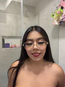 Mara_swan Chat XXX in diretta