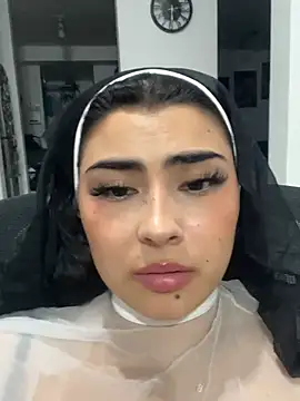 צ'אט XXX בשידור חי של sophie_spicy