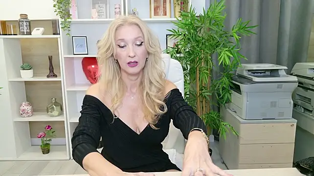 LadyLeea Chat XXX in diretta