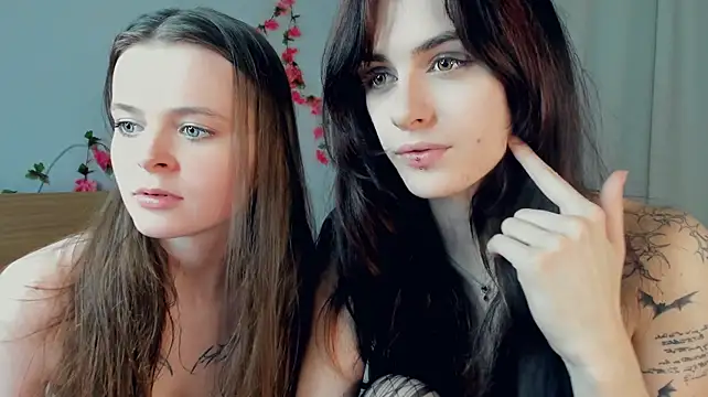 Chatroom XXX en direct de KrystalTrudel