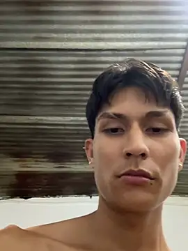 Chatroom XXX en direct de Tyler1999