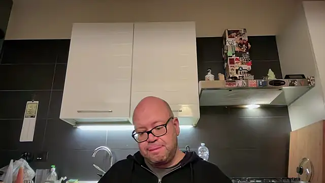 theitalianbear: απευθείας συνομιλία ΧΧΧ