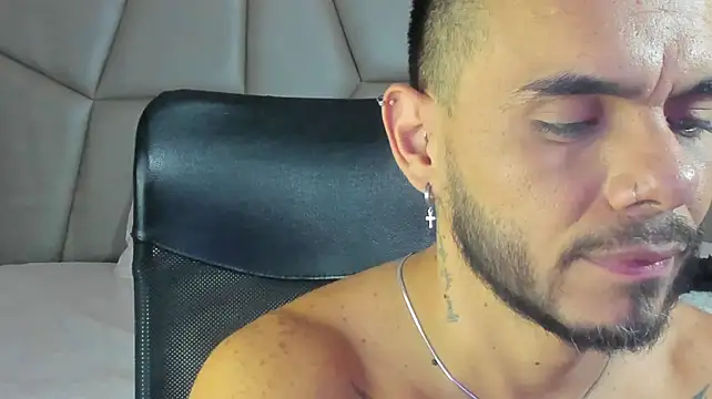 دردشة Jasson_Duval الجنسية المباشرة