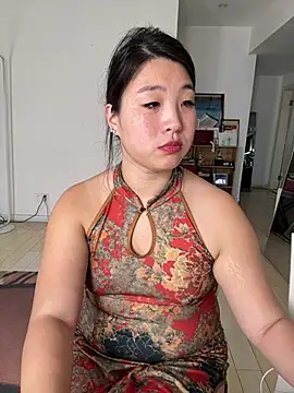Tavie1744 现场XXX聊天