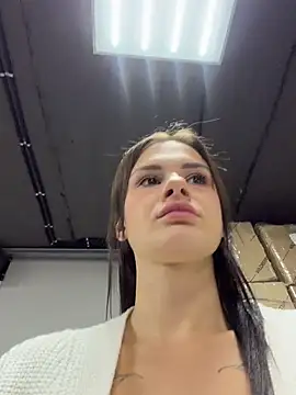 MiraReach's Live XXX Chat