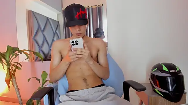 Chat XXX ao vivo de Ithan_Hott