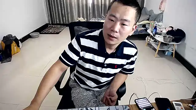 guan0777 Live XXX Chat