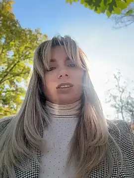 XXX chat uživo modela Crazy-Rosa