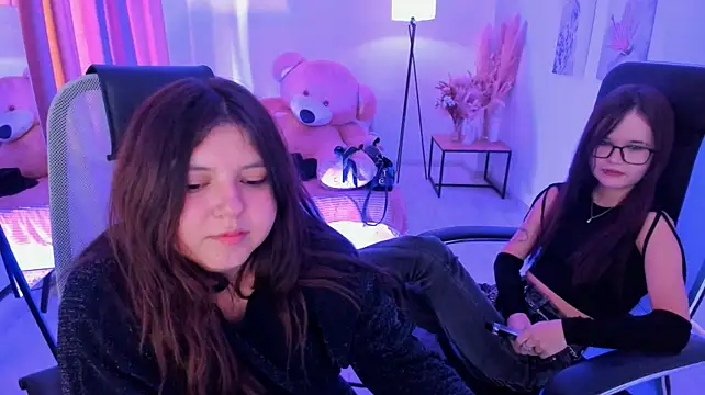 Elainebeness' Live XXX Chat