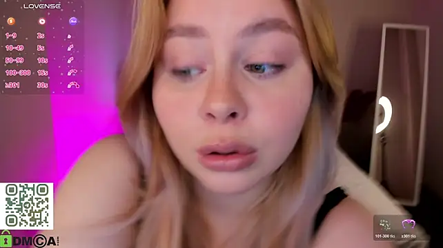 WetLuna1 – Live XXX-chat