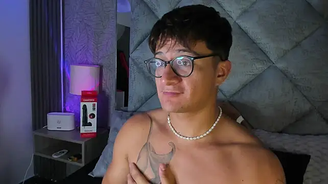 Hassbyd's Live XXX Chat