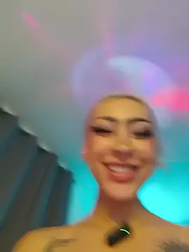 Chat +18 de Ounla_Sweet ao vivo