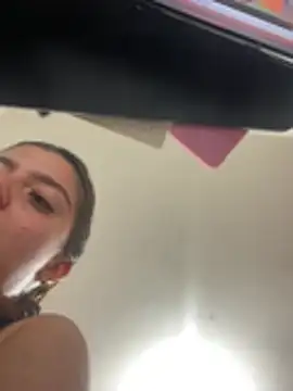 Chat XXX en directo de Cloew_Marz