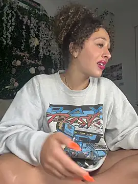 צ'אט XXX בשידור חי של LyraCovee
