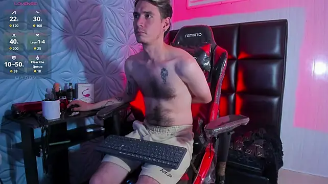 צ'אט XXX בשידור חי של Mikesub_