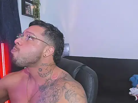 Chat XXX en directo de MarckMathews