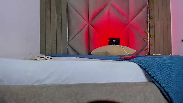 XXX chat uživo modela BriaConner_