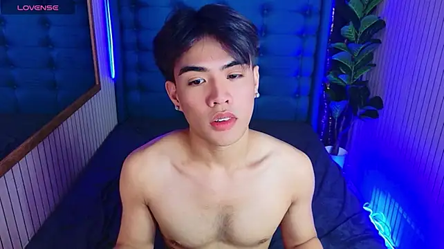 Kaydee_Callix 即時 XXX 聊天