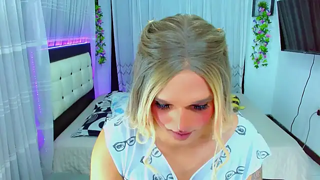 TaylorMon Chat XXX live