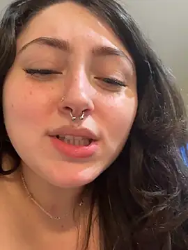 הופעת וובקאם של Evemeqt