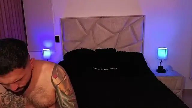 teseo_and_afroditha_: απευθείας συνομιλία ΧΧΧ
