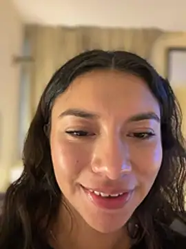 Chat +18 de CocoaGigiMuse ao vivo