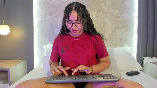 Chat +18 de alysson_moon_ ao vivo