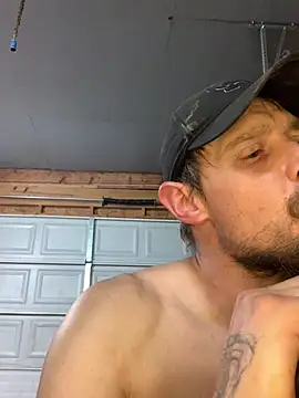 Midwestalpha Chat XXX in diretta
