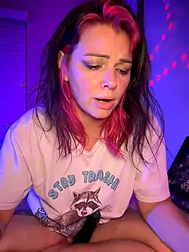 MarlaFknSinger XXX чат на живо