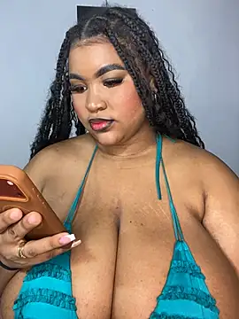 AinaraJimenez's Live XXX Chat