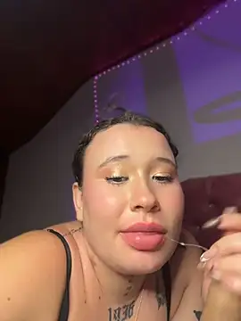 ivyy__1 – Naživo XXX chat