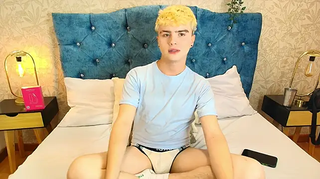 Ian_Stone Chat XXX in diretta