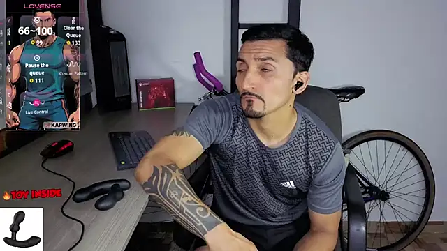 Marck_Muscle élő XXX-chatje