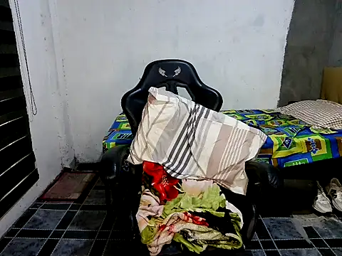 Онлайн чат XXX Rowy_Cam