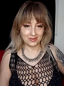 DesireSatler's Live XXX Chat