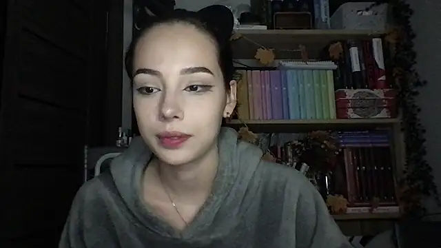 Yuna5343 live XXX chat